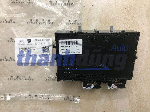 hộp điều khiển ghế peugeot 5008 hộp điều khiển ghế peugeot 5008