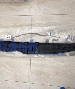 giá đỡ ốp chân kính chevrolet spark