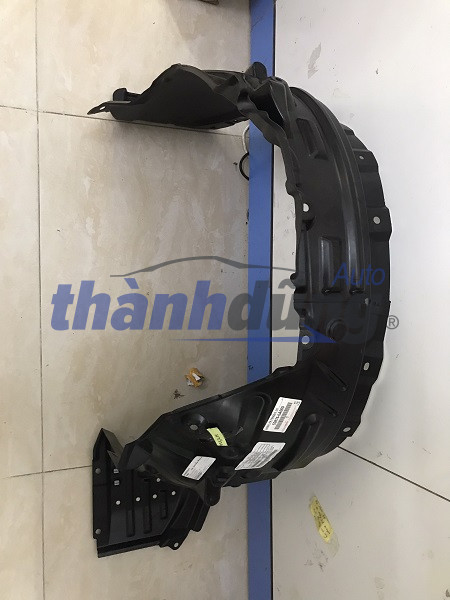 LÒNG DÈ TRƯỚC TRÁI TOYOTA CROSS 2021