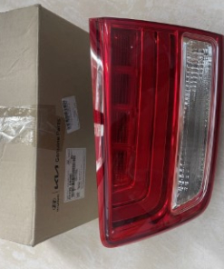ĐÈN HẬU KIA CARNIVAL 2014-2016
