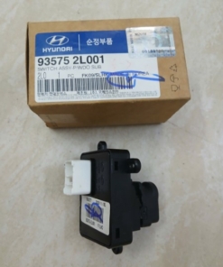 công tắc lên kính hyundai i30 2008 | 956701d000